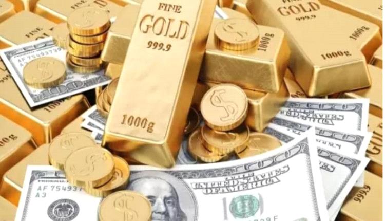 الذهب يتراجع مع ارتفاع الدولار وعوائد السندات الأمريكية