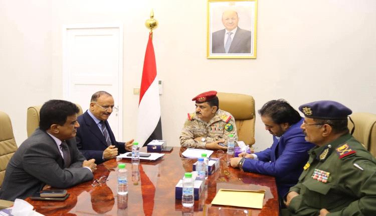 لجنة وزارية برئاسة وزير الدفاع تقر عددا من الاجراءات لتأمين انسياب السلع ووقود الطاقة بين المحافظات
