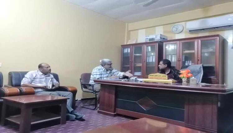 مدير عام خنفر "اليوسفي" يلتقي بمدير عام الأشغال العامة والطرق بمحافظة أبين.