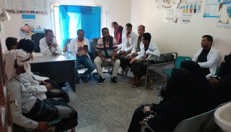 تدشين الدورة التدريبية للعاملين الصحيين المشاركين بحملة التحصين ضد شلل الاطفال بمديرية جيشان -ابين