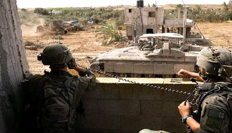 إعلام عبري: حدث أمني صعب في قطاع غزة و تفجير مبنى مفخخ على قوة إسرائيلية