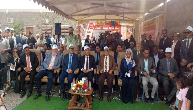 عدن.. انطلاق الجولة الأولى من الحملة الوطنية الطارئة للتحصين ضد مرض شلل الأطفال