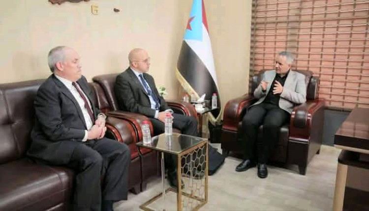 نائب رئيس الهيئة الوطنية للإعلام الجنوب يلتقي وفد منتدى الشرق الأوسط في العاصمة عدن.