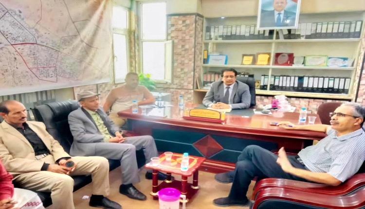 الوكيل الخليفي يترأس اجتماعًا للجنة تنظيم ومراقبة محطات غاز السيارات بالمحافظة