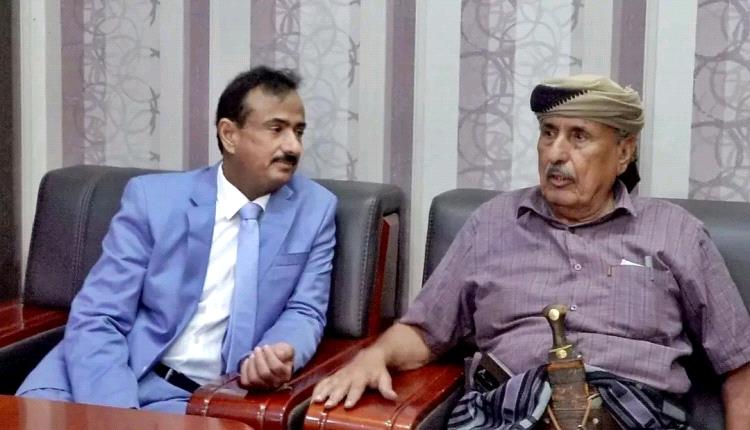 المحافظ بن الوزير يثمّن الموقف المجتمعي الموحد لأبناء شبوة في مواجهة جرائم الحرابة وقطع الطريق