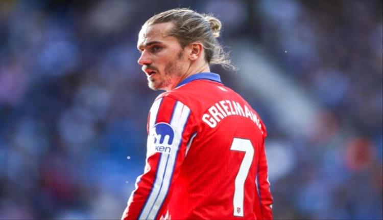 غريزمان ينهي الجدل ويمدد عقده مع اتلتيكو مدريد