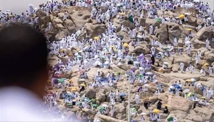 ضيوف الرحمن يتوافدون إلى جبل عرفة لأداء ركن الحج الأعظم