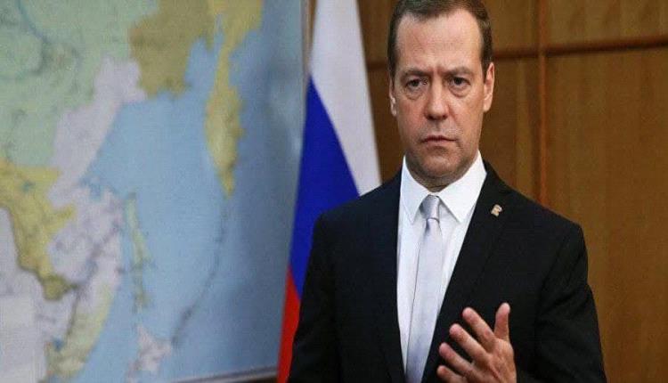 مدفيديف يرجح أسباب عدم استلام كييف لجثث جنودها