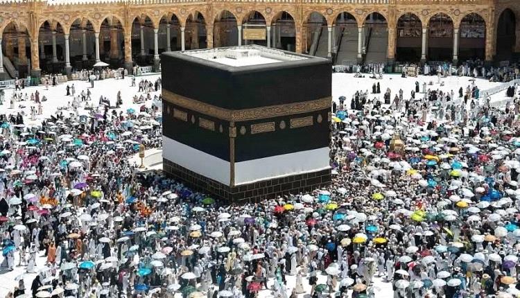 الحجاج المتعجلون يؤدون طواف الوداع بيسر وطمأنينة