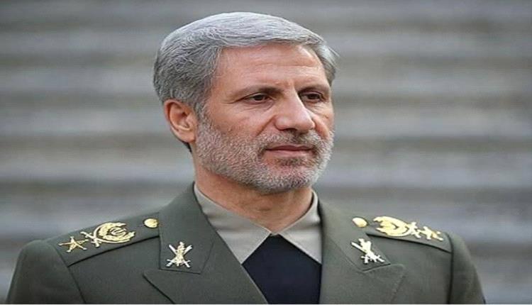 خامنئي یعين العميد أمير حاتمي قائدا للجيش ويمنحه رتبة "فريق أول"