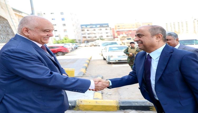 الوالي: العلاوات والتسويات قيد الإنجاز .. وأولوية لقطاعات التعليم والصحة