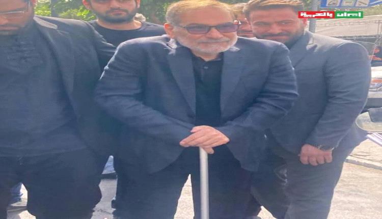 شمخاني المصاب يشارك شخصيا في تشييع ضحايا الحرب الإسرائيلية بطهران
