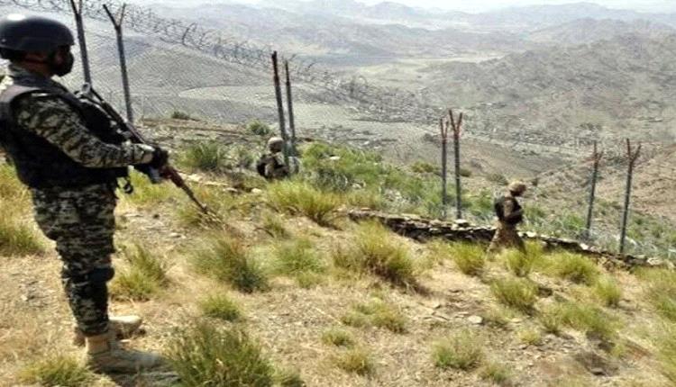 باكستان مقتل 13 جنديا في هجوم انتحاري شمال وزيرستان