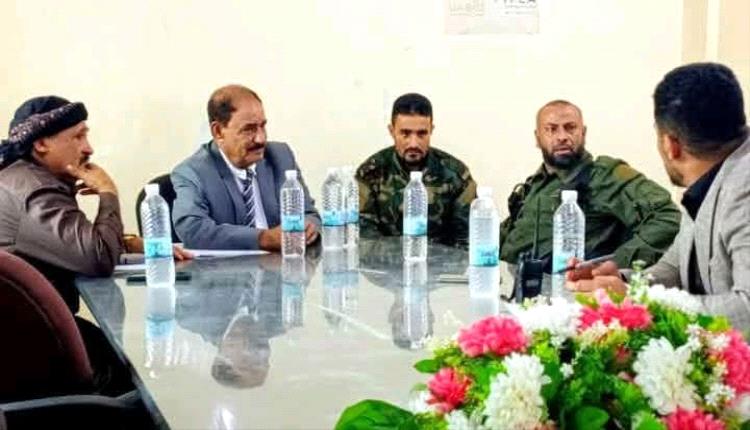 محافظ الضالع يناقش مع قائد قوات الحزام الأمني الأوضاع الأمنية بالمحافظة