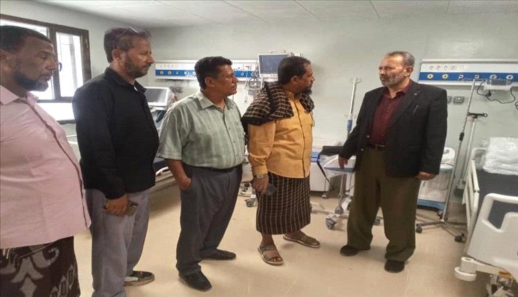 مديرا عموم   خنفر والصحة أبين يزوران  مركز الحميات خنفر