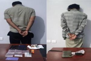 ضمن الإنجازات الأمنية لشرطة شبوة عملية امنية تضبط شخصين من مروجي المخدرات