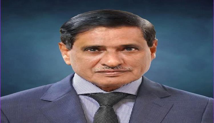 عضو مجلس القيادة الرئاسي البحسني يعزي في وفاة اللواء أحمد منصور مقطوف الحمودي