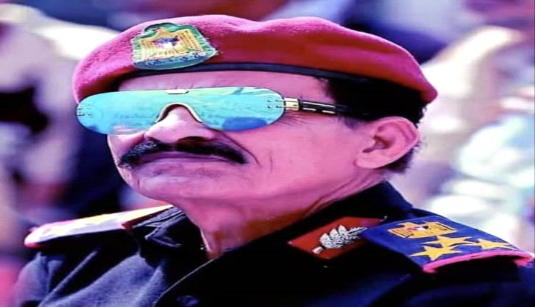 مستشار محافظة لحج اليوسفي يعزي بوفاة العميد الركن سالم حسين السيد
