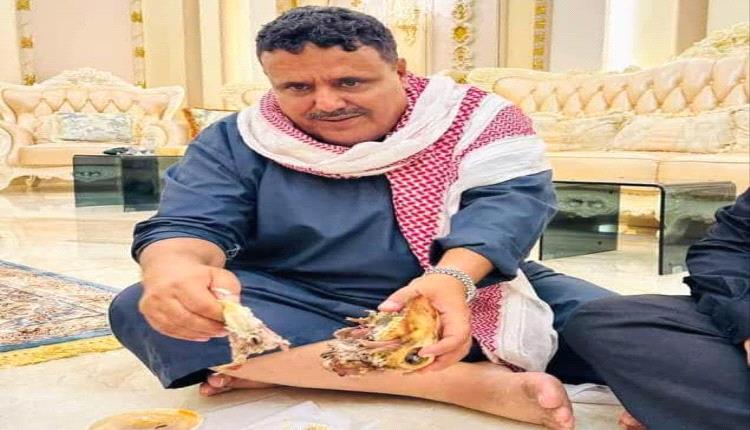 استدعاء اليوتيوبر فهد بن جعموم إلى نيابة الصحافة عدن على خلفية نشره منشور  في الفيسبوك عن “ثورة النسوان” بعدن