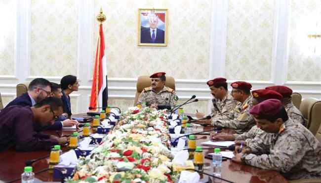 الفريق الركن محسن الداعري يلتقي في عدن سفيرة المملكة المتحدة.