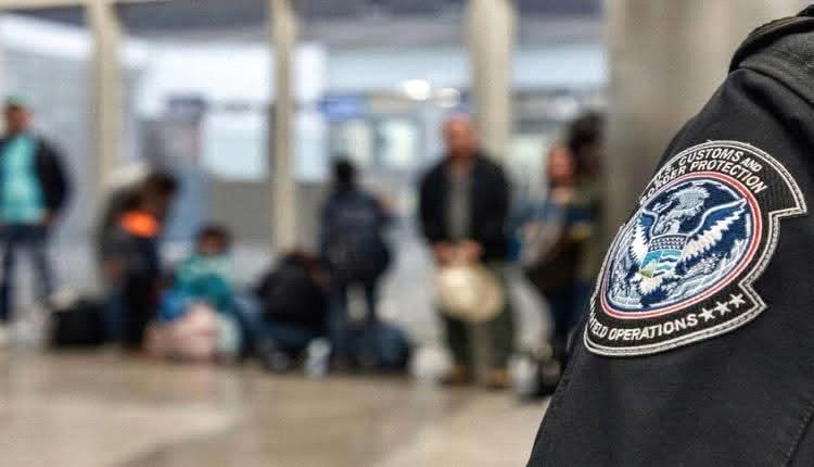 إدارة ترامب تطلب 20 ألف جندي لدعم تنفيذ حملات الترحيل الجماعي