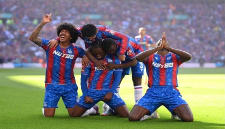 كريستال بالاس يقهر مانشستر سيتي ويتوج بكأس الاتحاد الانكليزي للمرة الاولى في تاريخه