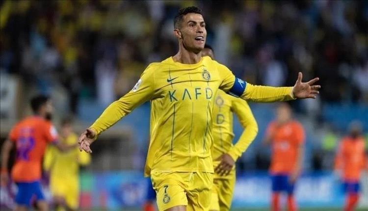 رونالدو وبنزيما مرشحان لجائزة أفضل لاعب بالدوري السعودي