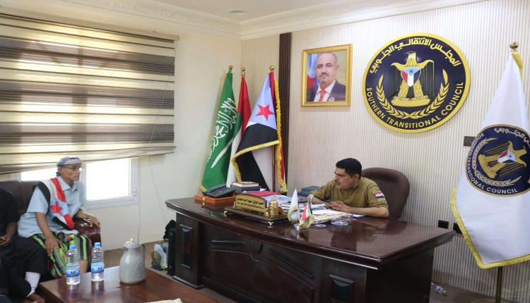 رئيس تنفيذية انتقالي حضرموت يلتقي اللجنة التطوعية لمركز الدلة بالمكلا