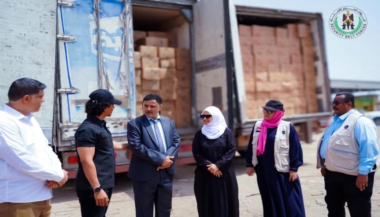 بتوجيهات من الرئيس الزُبيدي.. الدائرة الطبية للقوات المسلحة تُدشّن توزيع محاليل وريدية للمراكز الطبية في عموم محافظات الجنوب