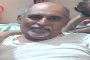 عضو الجمعية الوطنية الوحيشي  يعزي مدير عام مديرية أحور  احمد مهدي احمد واخوانة في وفاة شقيقهم