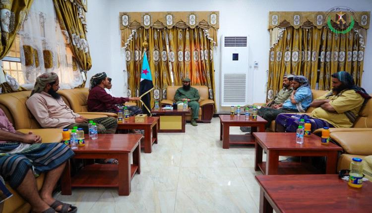 العميد الوالي يلتقي عدداً من مشايخ أبين ويؤكد أن الحزام الأمني هو صمام أمان المحافظة ودرعها الحصين