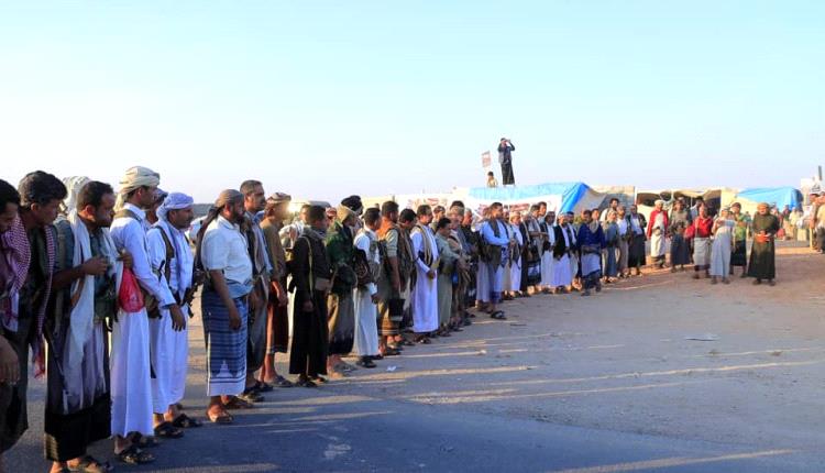 الغيضة: وكيل محافظة ذمار ومشائخ قبائل مراد وخولان يزورون المهرة لمتابعة قضية مقتل الطفل الجرادي