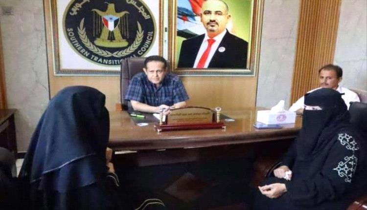 رئيس تنفيذية انتقالي لحج يطلع على نشاط التعليم الإلكتروني  في مديرية الحوطة بلحج