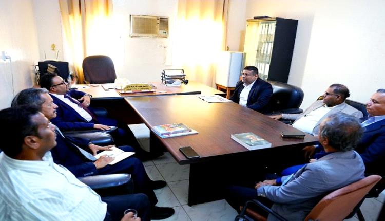 مؤسسة 14 أكتوبر تبحث تعزيز التعاون الإعلامي والثقافي مع مكتب الثقافة والسياحة بحضرموت