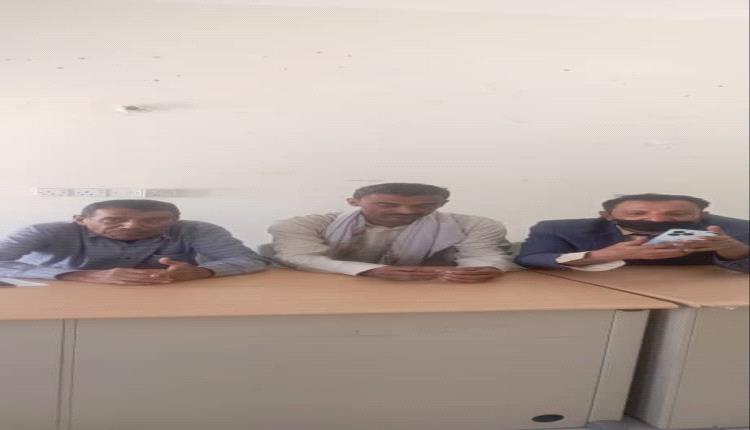 رئيس تنفيذية انتقالي أحور يقف على تداعيات إغلاق مستشفى المديرية ويؤكد إعادة فتحه