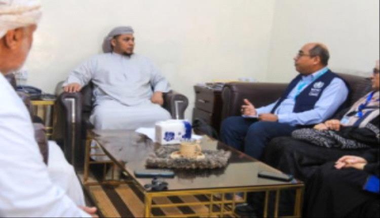 محافظ سقطرى يبحث مع منظمة الصحة العالمية آليات مكافحة الأوبئة وتعزيز الأمن الصحي في الأرخبيل