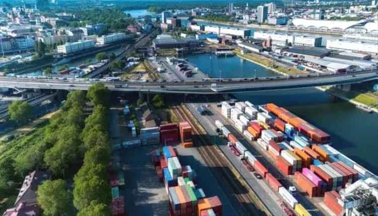 ألمانيا تعلن مراجعة شاملة لعلاقاتها التجارية مع الصين وسط تصاعد التوتر الاقتصادي