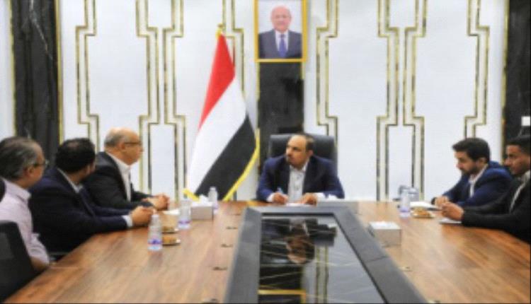 محافظ حضرموت يبحث مع وفد اليونيسكو خطط الحفاظ على التراث وتوسيع مشاريع الإنذار المبكر بالمحافظة