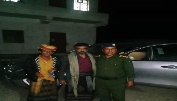 بجهود مدير أمن أبين .. استعادة سيارة تابعة لوزارة الصحة وتسليمها لإدارة أمن أحور