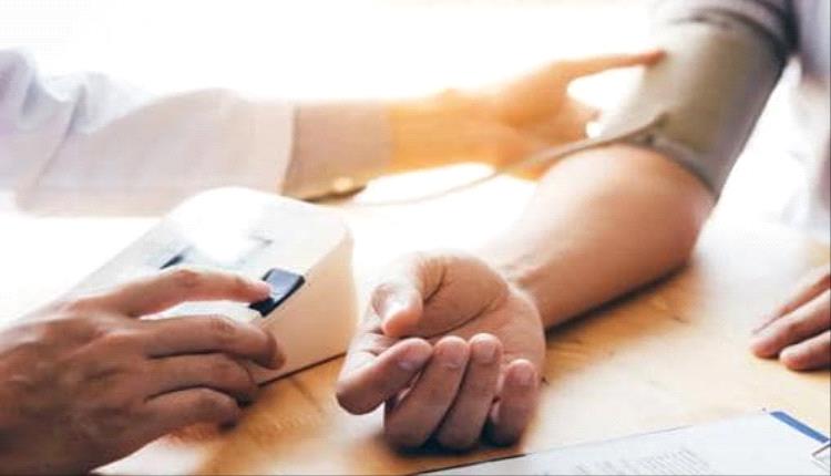 دواء جديد يسيطر على ارتفاع ضغط الدم ويحمي من النوبات القلبية الصباحية