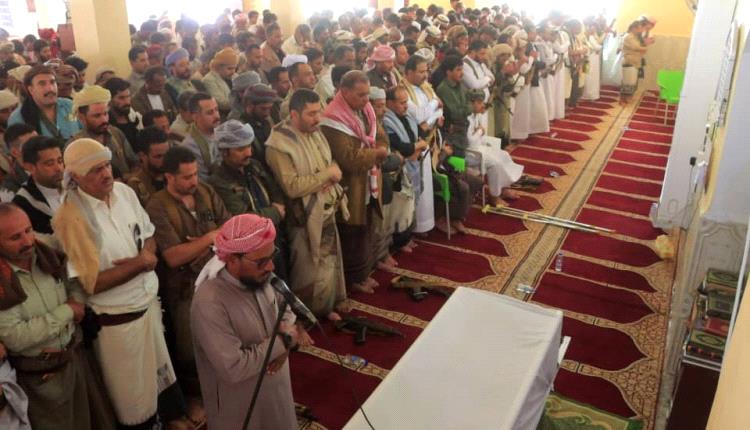 المهرة: تشييع جثمان الطفل همّام الجرادي بعد تدخل وساطة قبلية وتقديمها خمس رهائن ورفع مخيم الاعتصام