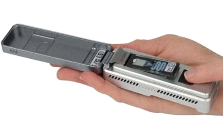 علماء روس يبتكرون أول جهاز محمول لتحليل الحمض النووي وتشخيص الأمراض المعدية في المنزل