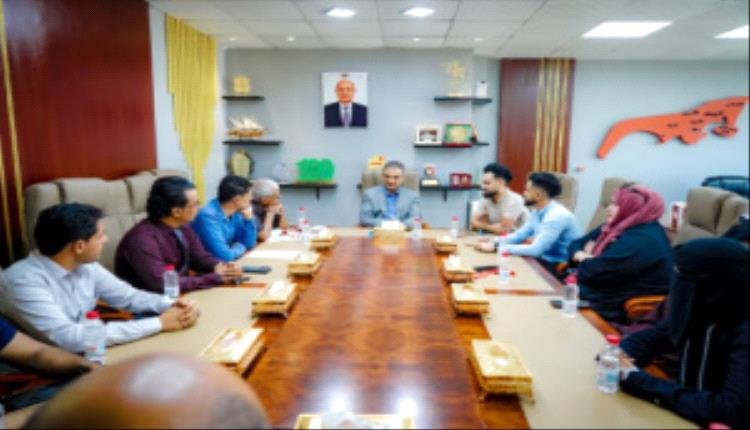 محافظ عدن لملس يطّلع على التحضيرات النهائية لمهرجان الشعوب والتراث ويؤكد: عدن ستبقى منارة للإبداع والثقافة