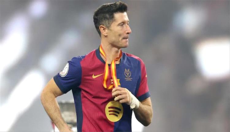 رومانو: ليفاندوفسكي لم يفكر بالاعتزال في كانون الثاني 2026