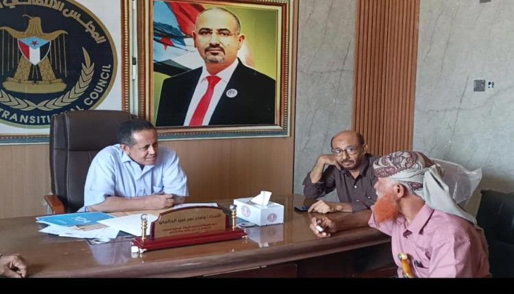 رئيس انتقالي لحج يبحث مع الشيخ أنور حيدرة  تعزيز الوعي المجتمعي في مديرية المضاربة .