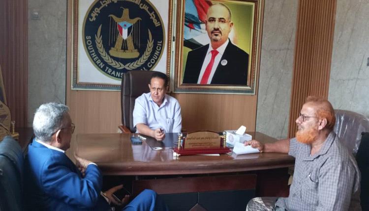 رئيس انتقالي لحج يطلع على جهود مكتب الزراعة والري في المحافظة