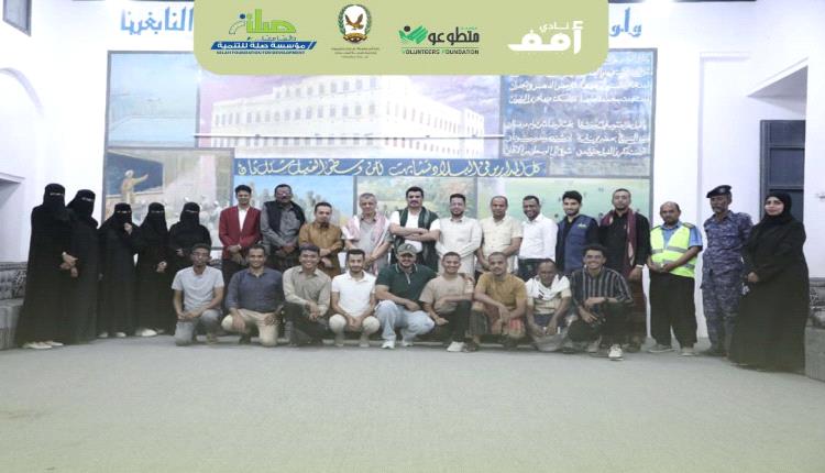 نادي أفق التطوعي ينفّذ تجربة توعوية نادرة على مستوى اليمن عبر باص النجار ضمن حملة نقطة تحول لمكافحة القات والمخدرات