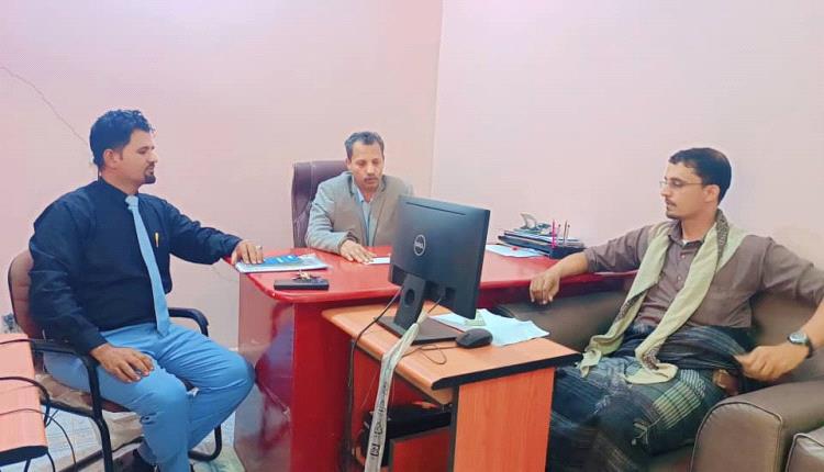 محافظ أبين يلتقي رئيس المبادرة الشبابية ويوجه مدير الإعلام  بالتنسيق والإشراف على معرض الكتاب الأول بالمحافظة.