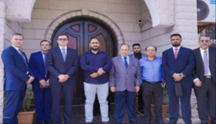 الأمين العام للمجلس الانتقالي الجنوبي يستقبل السفير الروسي ويبحث مستجدات العملية السياسية