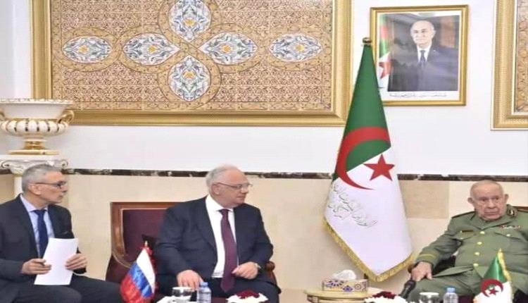 شنقريحة وشوغاييف يبحثان تقدم التعاون العسكري والتقني بين الجزائر وروسيا